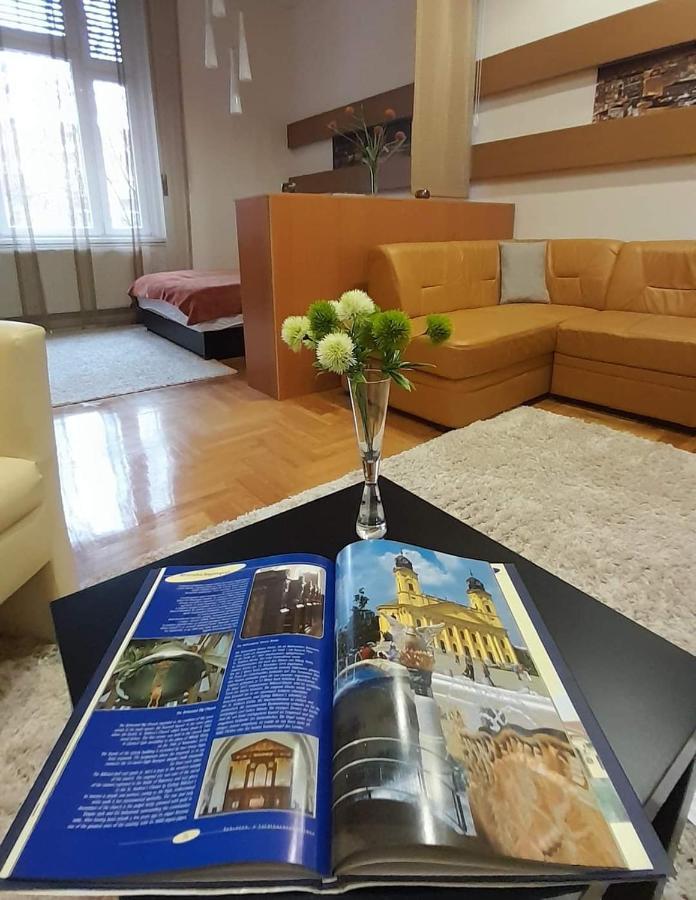 City Life Apartment Debrecen Extérieur photo